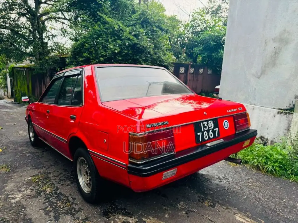 Mitsubishi Lancer Box 1982 Car (Used)