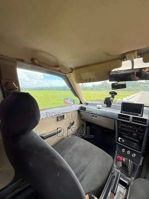 Mitsubishi Lancer Box 1982 Car (Used)
