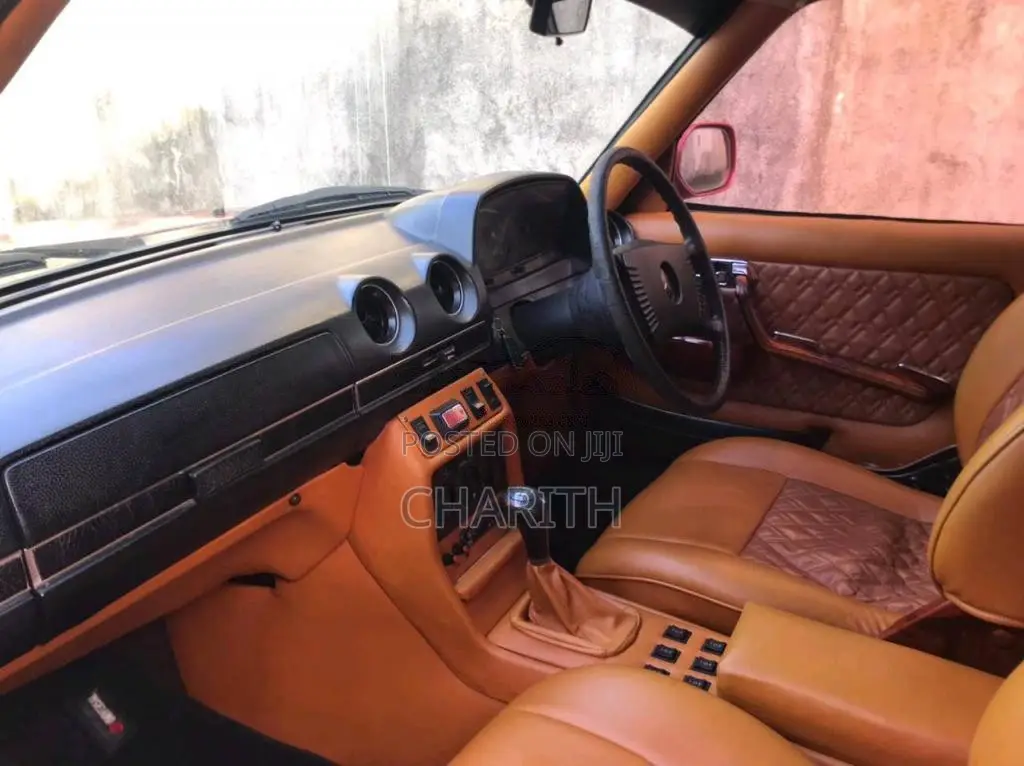 Mercedes-Benz D200 1980 Car (Used)