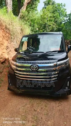 Toyota Roomy Custome G 2023 Car Unregistered (Recondition)