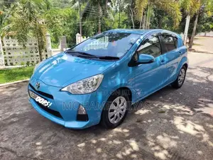 Toyota Aqua 2012 Car (Used)