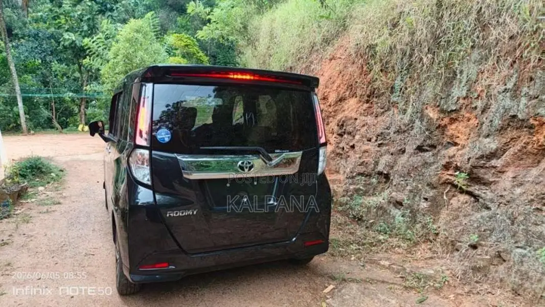 Toyota Roomy Custome G 2023 Car Unregistered (Recondition)
