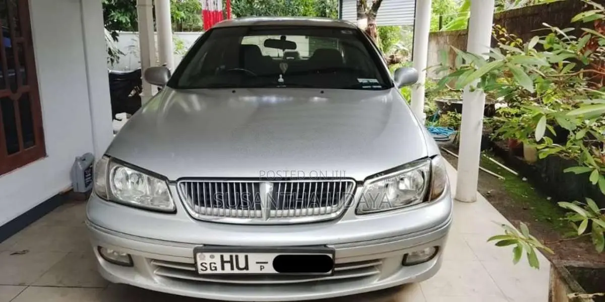 Nissan N16 2000 Car (Used)