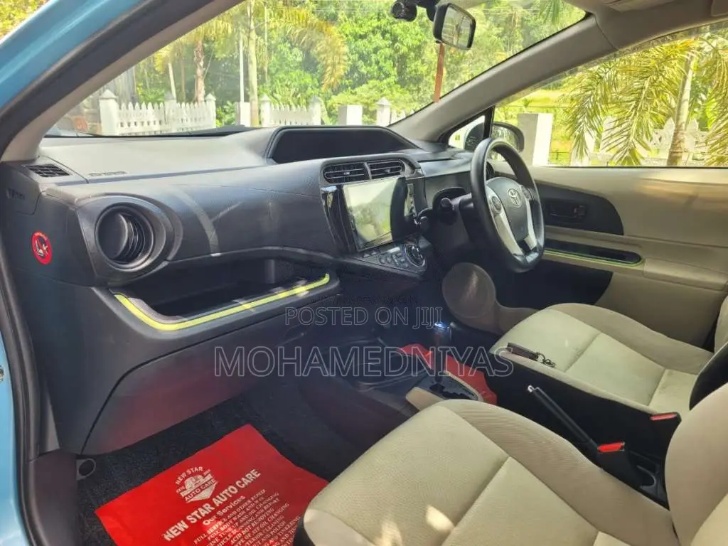 Toyota Aqua 2012 Car (Used)