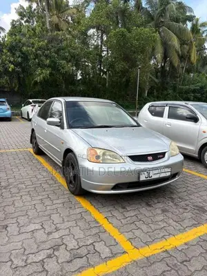 Honda Civic ES 2000 Car (Used)