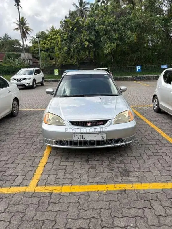 Honda Civic ES 2000 Car (Used)