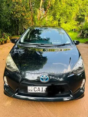 Toyota Aqua 2014 Car (Used)