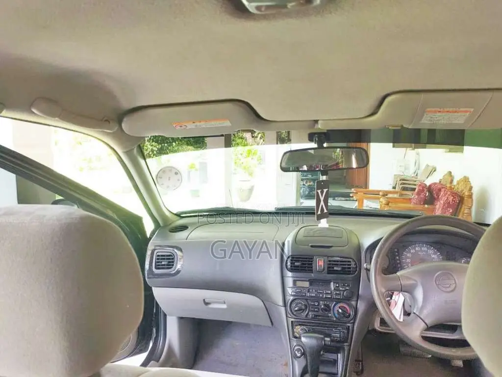 Nissan SUNNY FB15 2001 Car (Used)