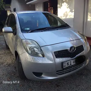 Toyota Vitz 2007 Car (Used)