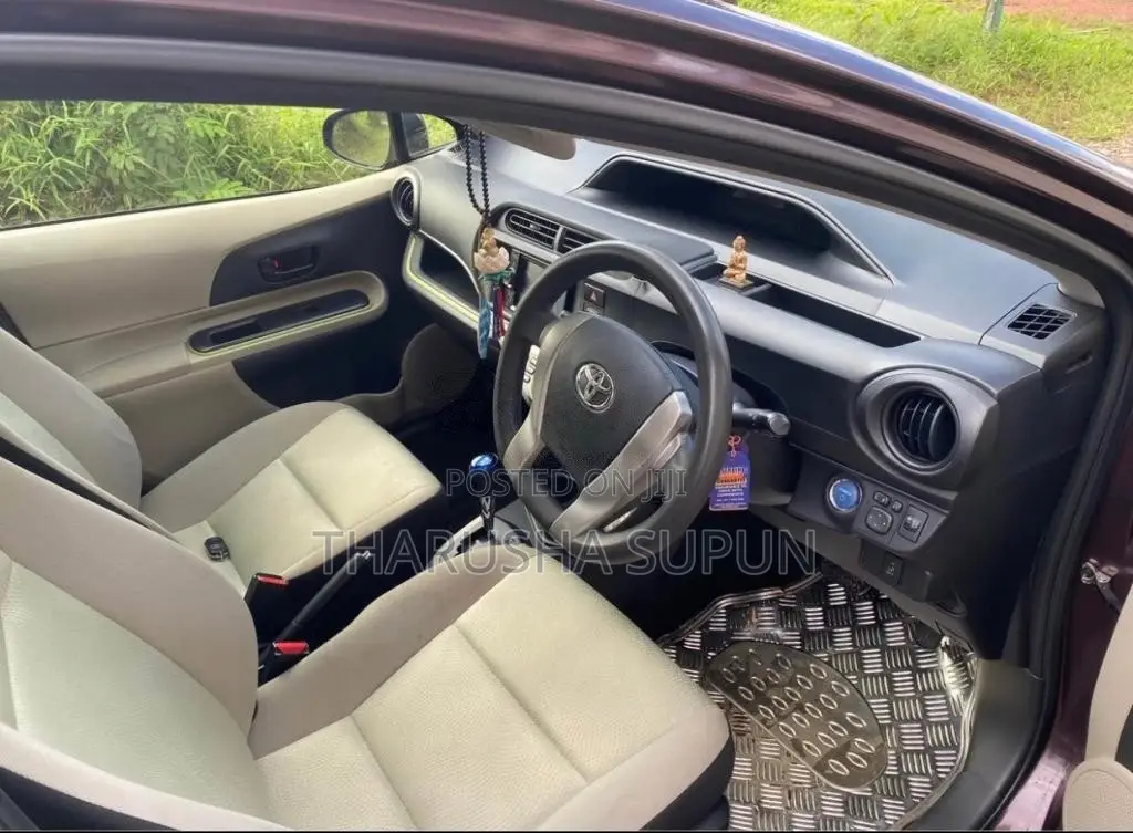 Toyota Aqua 2014 Car (Used)