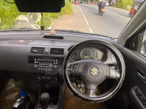 Suzuki Swift 2009 Car (Used)