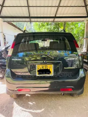 Suzuki Swift 2004 Car (Used)