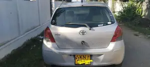 Toyota Vitz 2007 Car (Used)