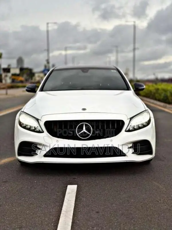 Mercedes-Benz C200 2018 Car (Used)
