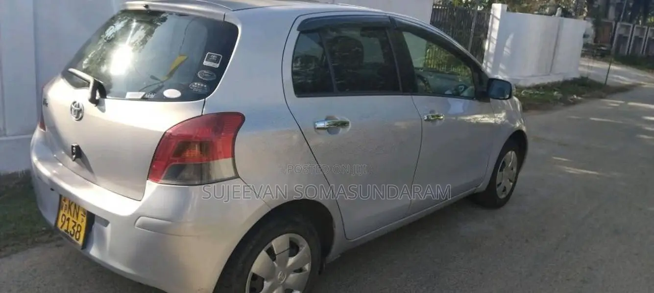 Toyota Vitz 2007 Car (Used)