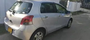 Toyota Vitz 2007 Car (Used)