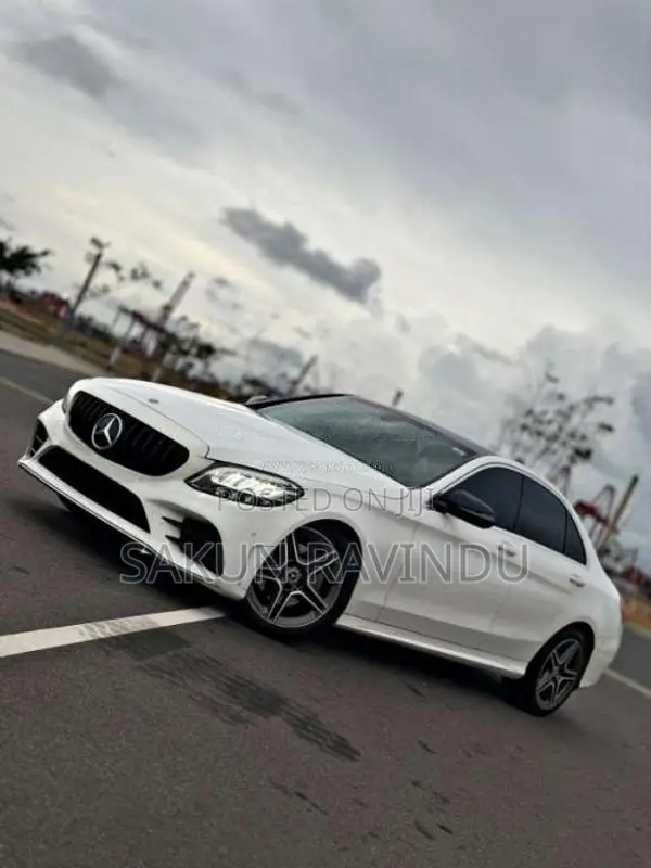 Mercedes-Benz C200 2018 Car (Used)