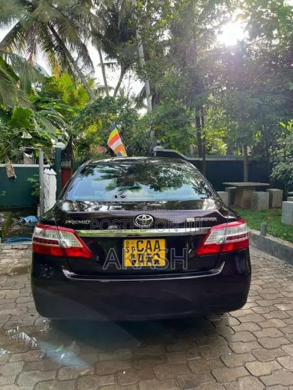 Toyota Premio 2014 Car (Used)