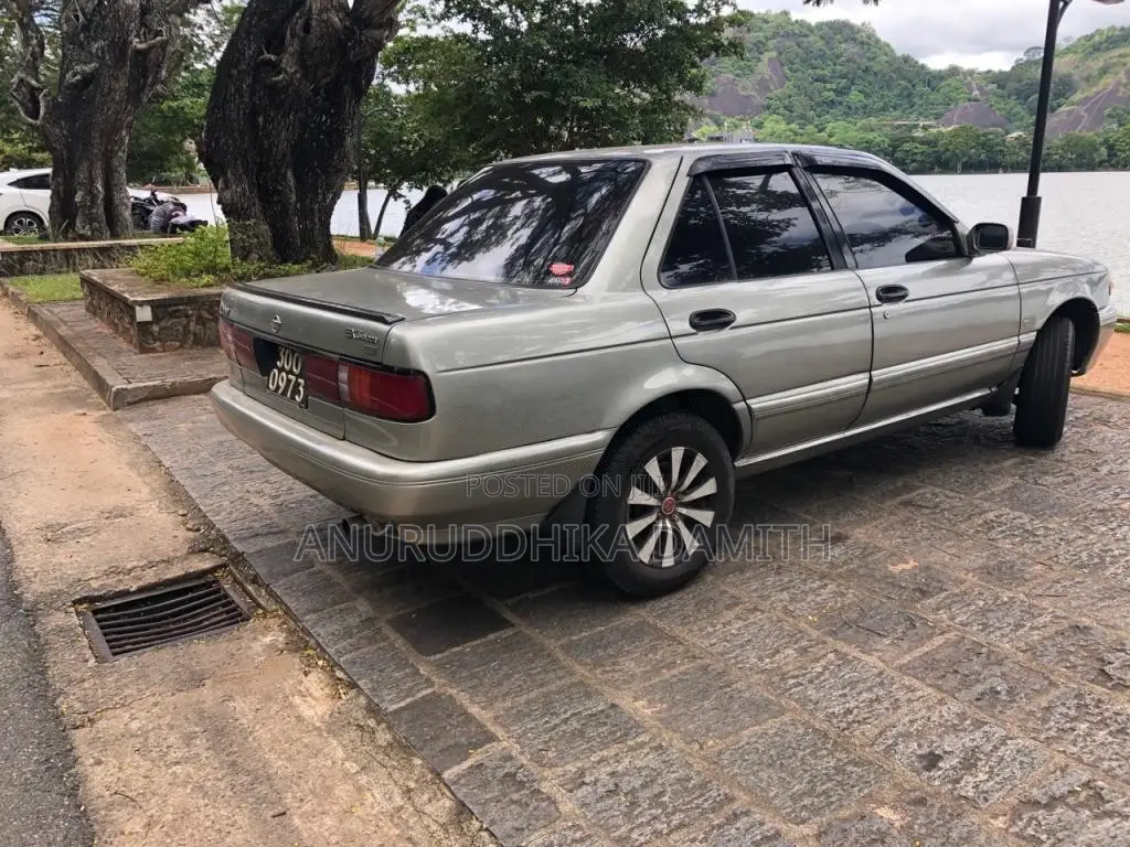 Nissan Sunny FB13 1993 Car (Used)