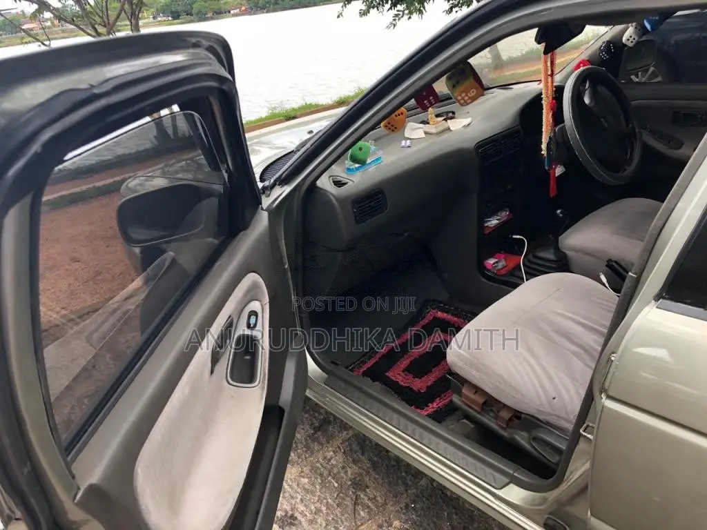 Nissan Sunny FB13 1993 Car (Used)