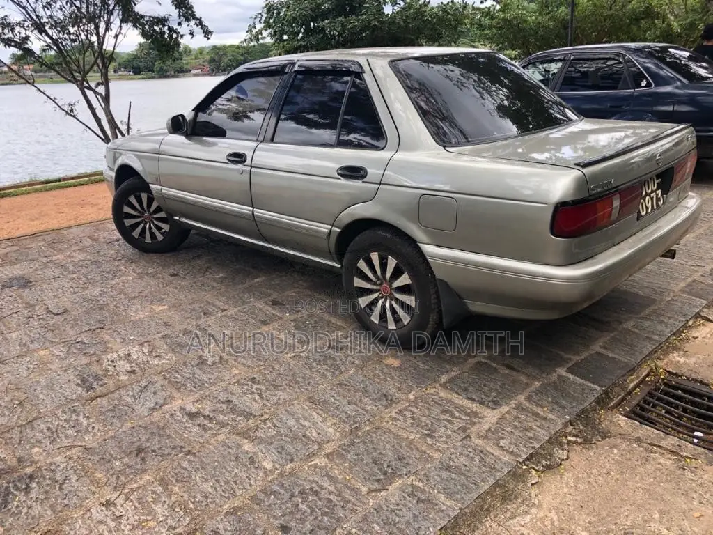 Nissan Sunny FB13 1993 Car (Used)