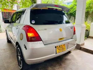 Suzuki Swift 2005 Car (Used)