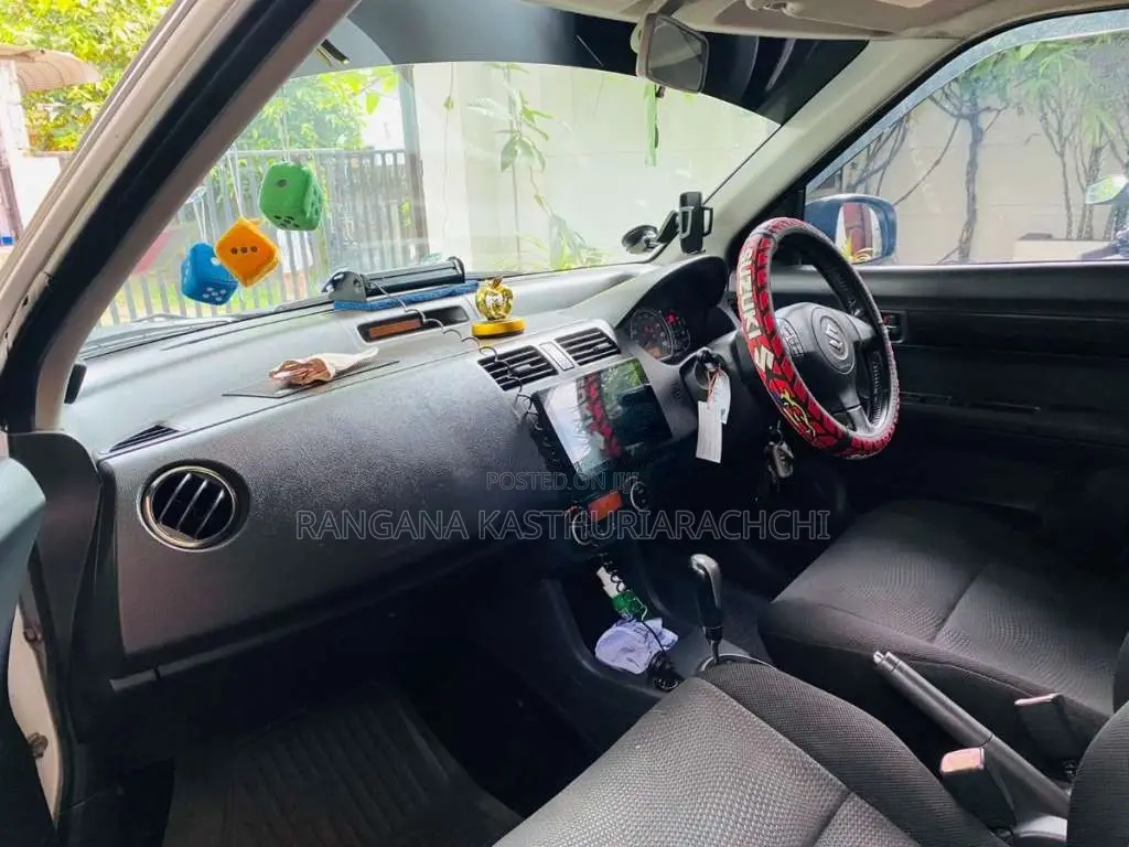 Suzuki Swift 2005 Car (Used)