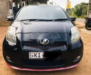 Toyota Vitz 2007 Car (Used)