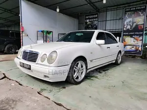 Mercedes-Benz W210 1997 Car (Used)