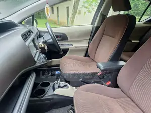 Toyota Aqua G Grade 2012 Car (Used)