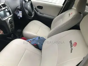 Toyota Vitz 2007 Car (Used)