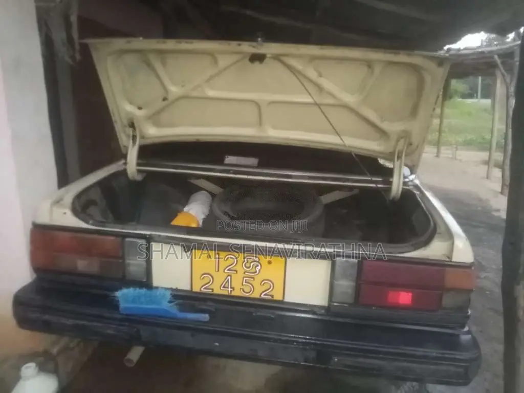 Daihatsu Charmant 1982 Car (Used)