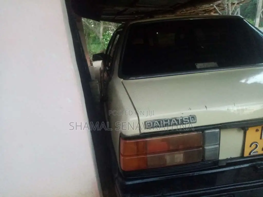 Daihatsu Charmant 1982 Car (Used)