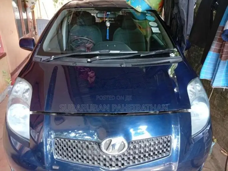 Toyota Vitz 2007 Car (Used)