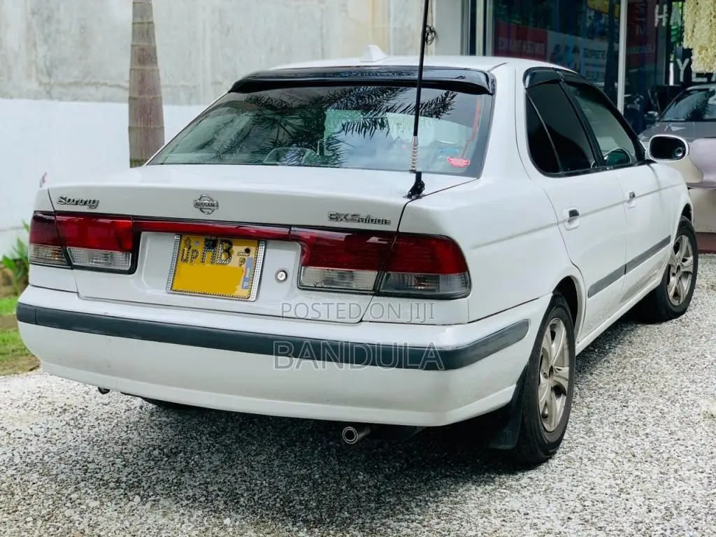 Nissan FB15 2000 Car (Used)