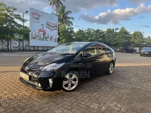 Toyota Prius 2013 Car (Used)