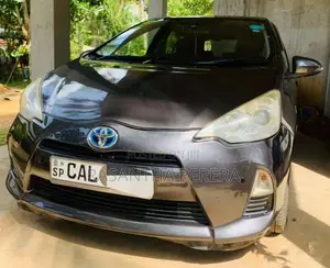 Toyota Aqua 2013 Car (Used)