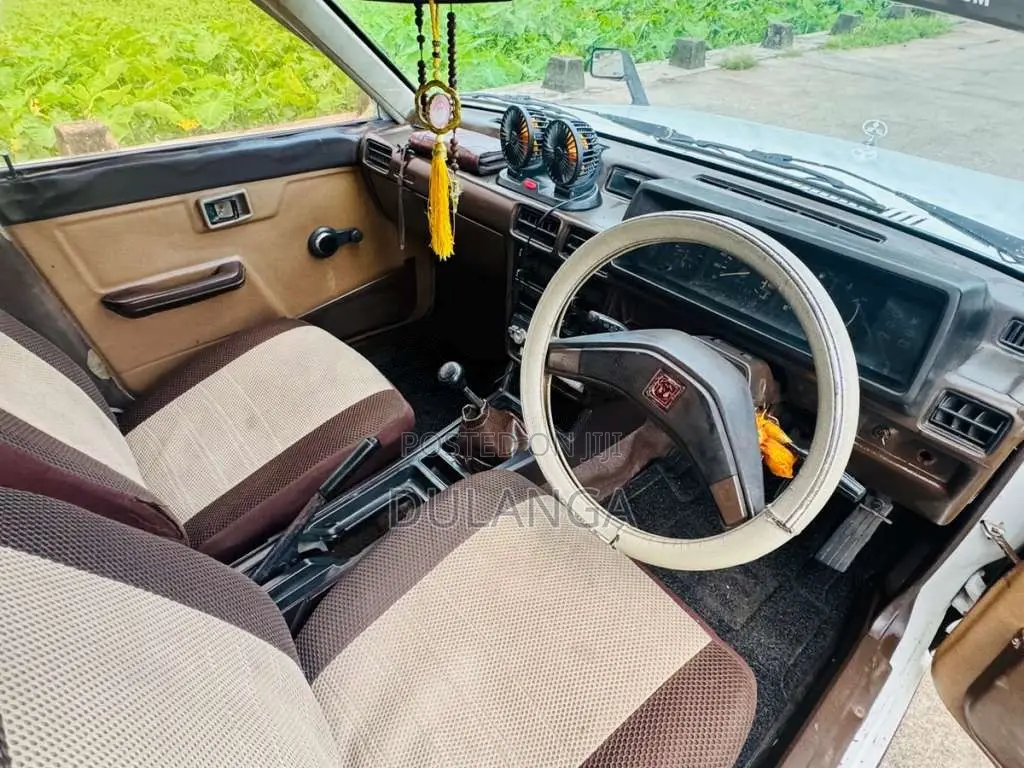 Mitsubishi Lancer Box 1983 Car (Used)