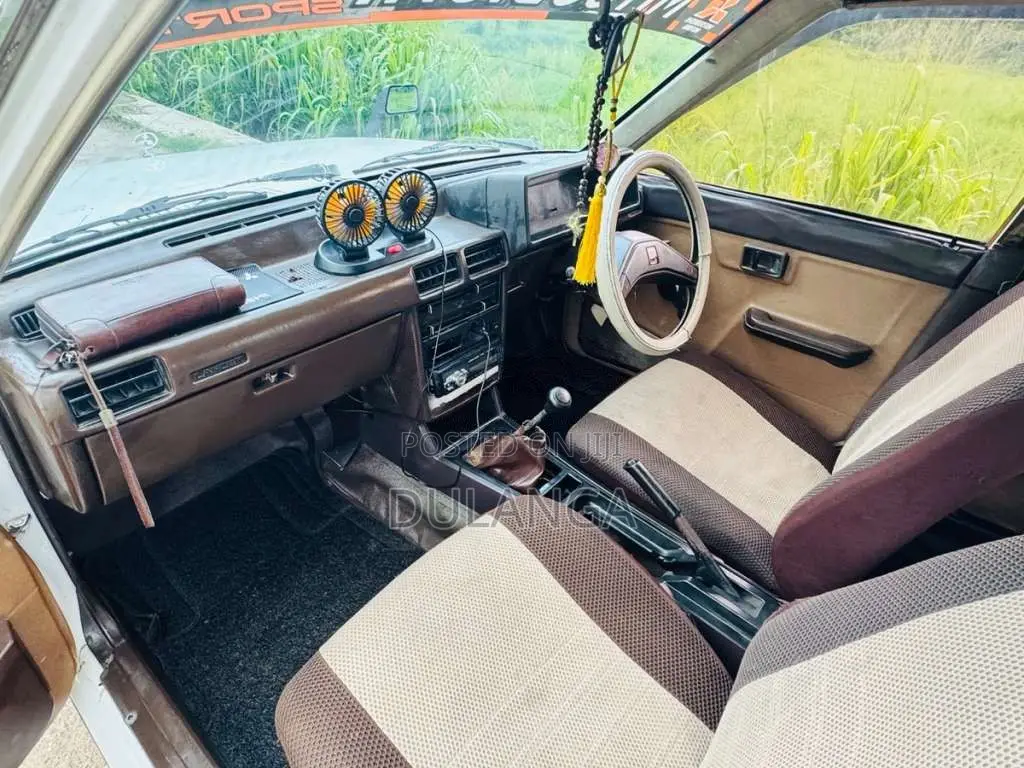 Mitsubishi Lancer Box 1983 Car (Used)