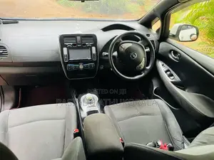 Nissan Leaf 2014 Car (Used)