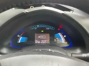 Nissan Leaf 2014 Car (Used)