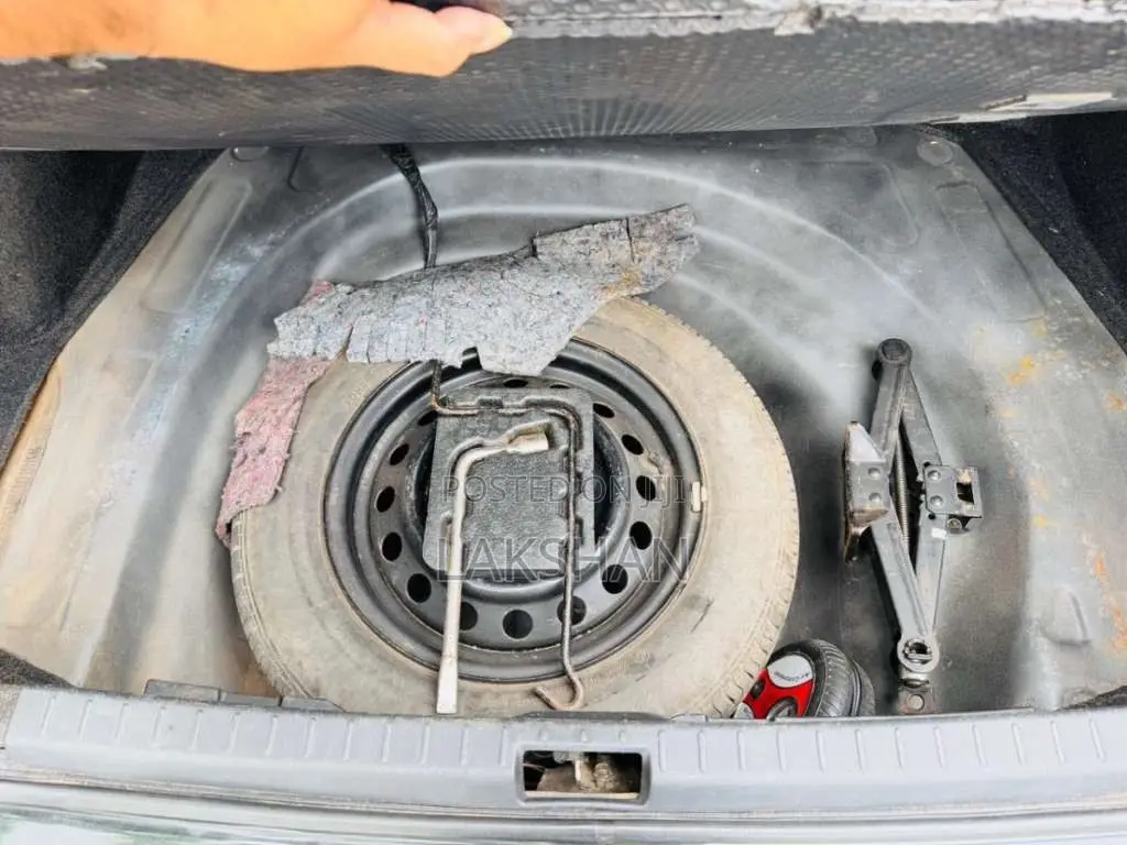 Toyota Corolla 121 2005 Car (Used)