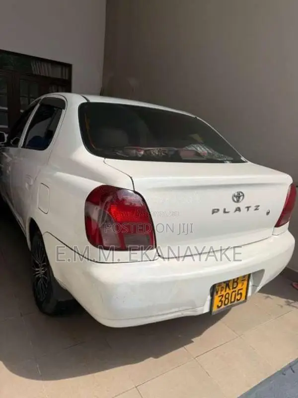 Toyota Platz 2002 Car (Used)