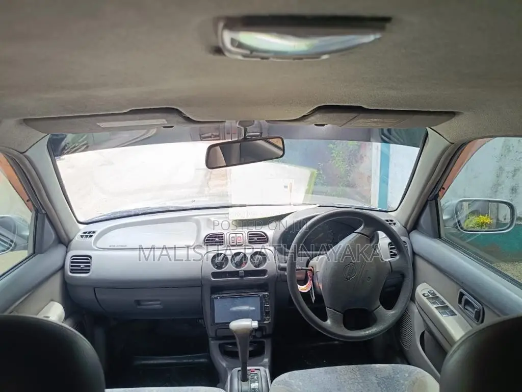 Nissan March 2000 Car (Used)