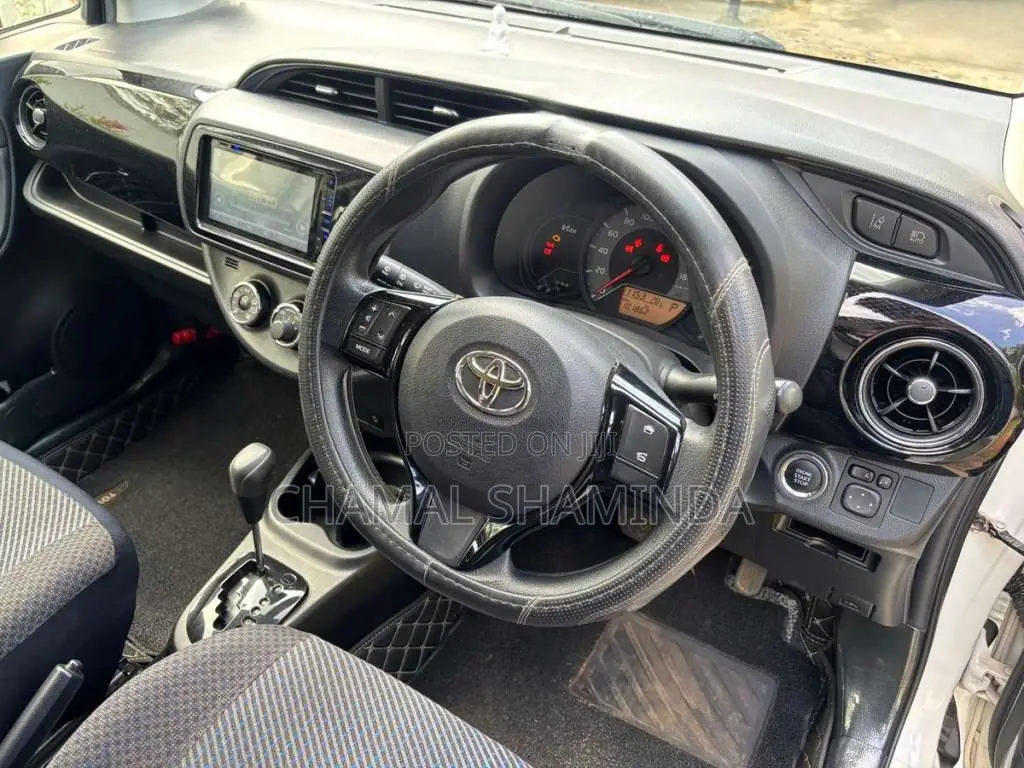 Toyota Vitz 2019 Car (Used)