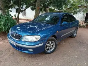 Nissan N16 2000 Car (Used)