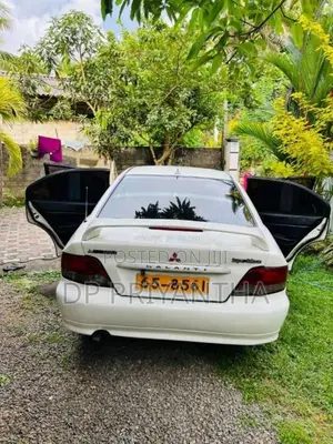 Mitsubishi Galant 2000 Car (Used)