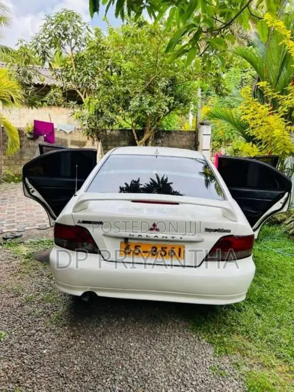 Mitsubishi Galant 2000 Car (Used)