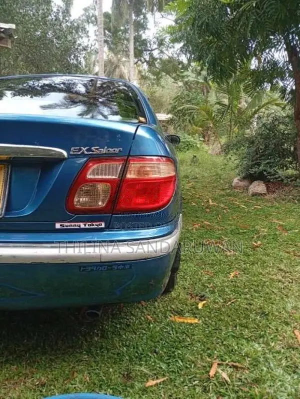 Nissan N16 2000 Car (Used)