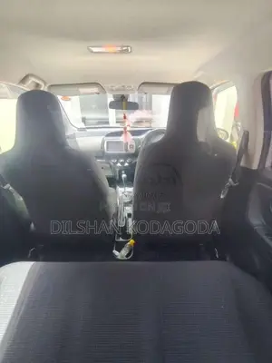 Toyota Vitz 2015 Car (Used)